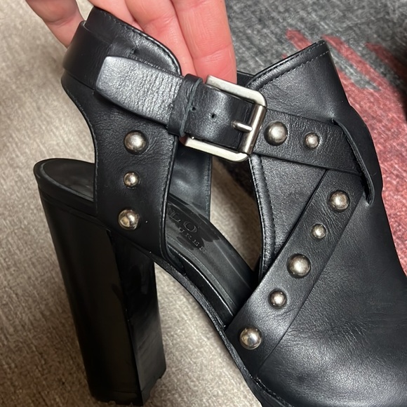 Rocker heels - Picture 5 of 5